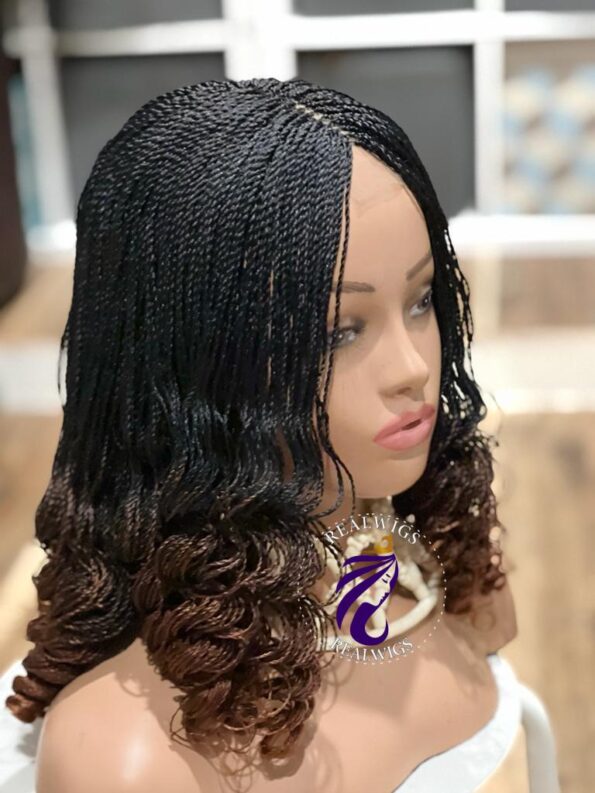 Del – Twist Two Tone Wig with Curly Tips (2)
