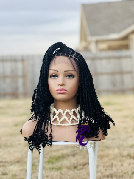 Meagan Knotless Braided Wig