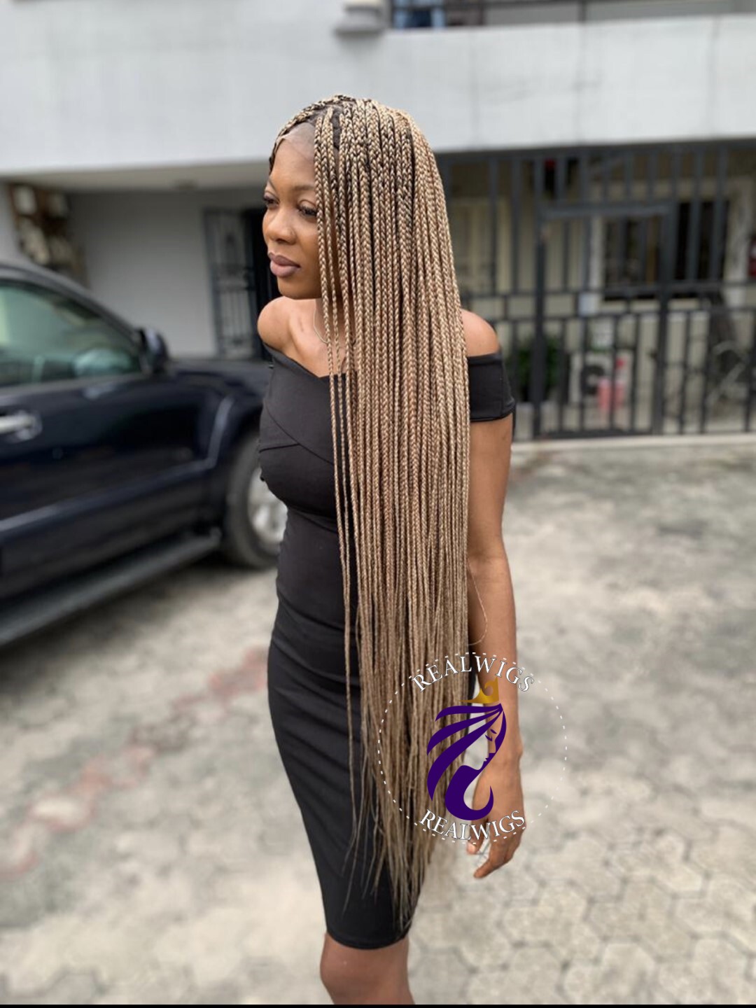Golden Knotless Braids (2)