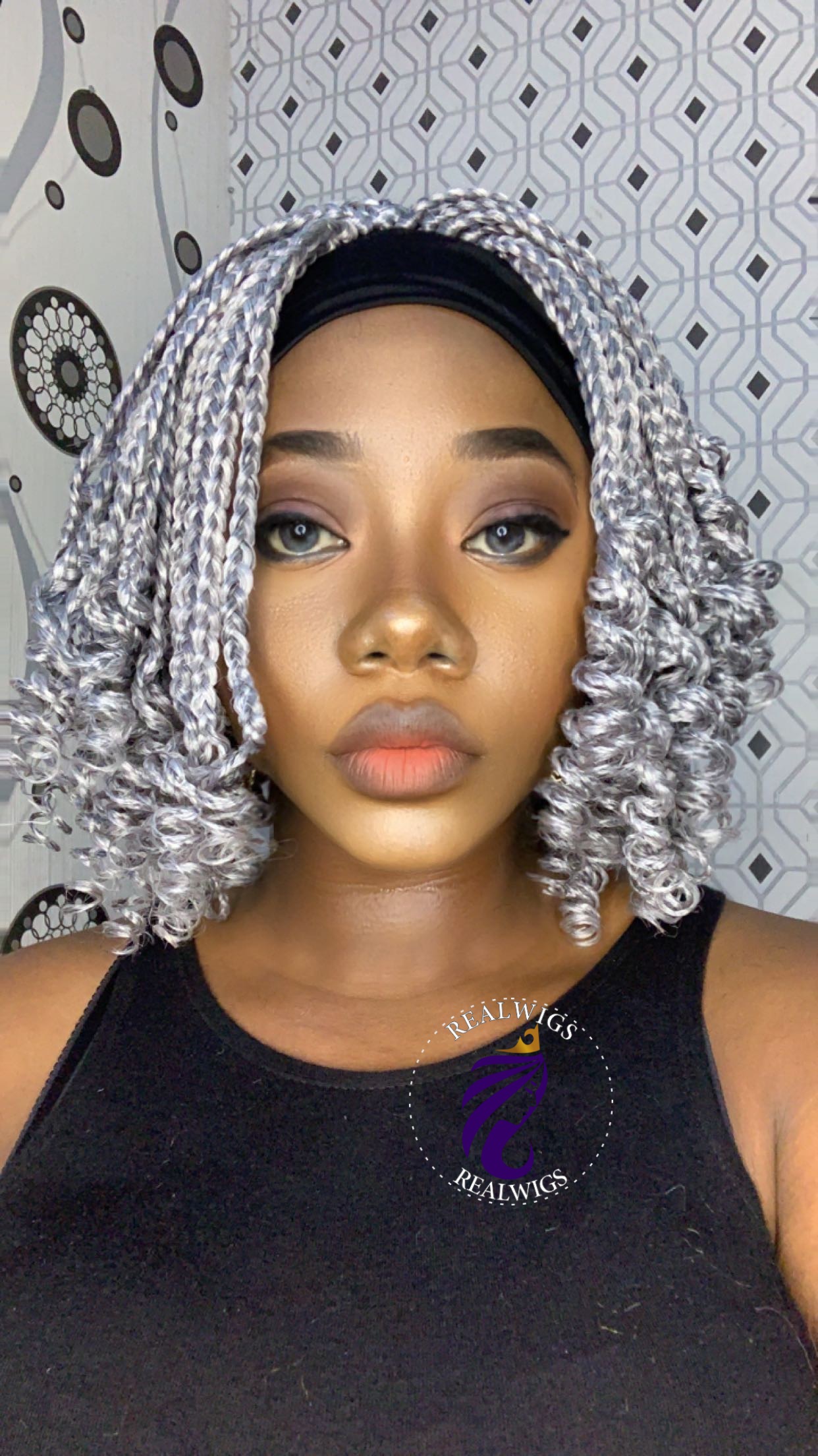 Judith-Band Braids Curly Wig 1 IMG-8010